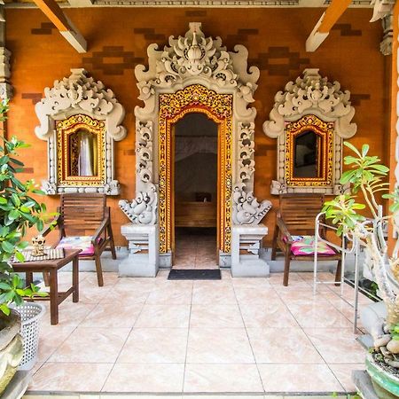 Hotel Pondok Wisata Elsa 2 Lovina Exterior foto