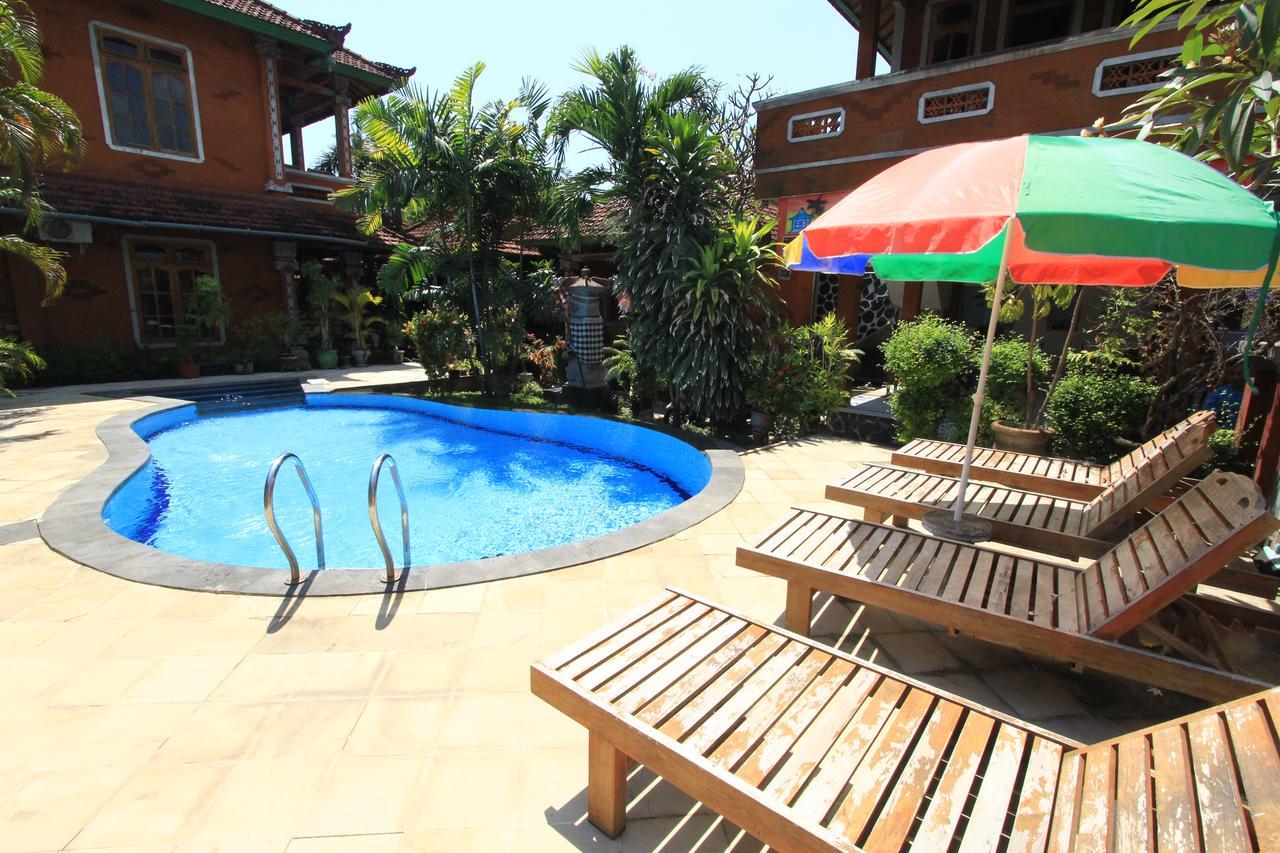 Hotel Pondok Wisata Elsa 2 Lovina Exterior foto
