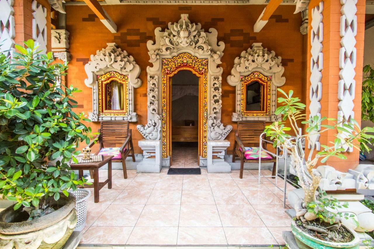 Hotel Pondok Wisata Elsa 2 Lovina Exterior foto